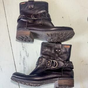 Pikolinos Black Leather Moto Ankle Boots Side Zip Buckle Detail